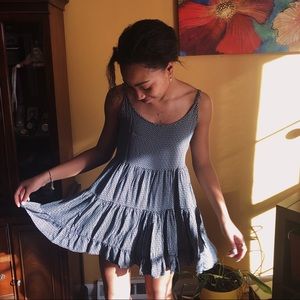 floral flowy black and white floral dress! brandy.